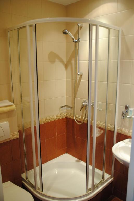 Hotel Restaurant Boss Miłosław Szoba fotó