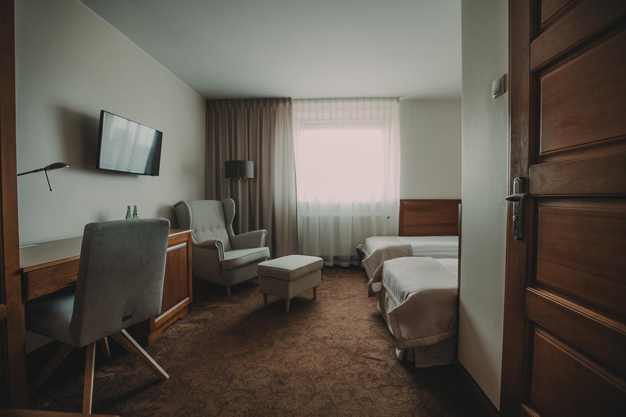 Hotel Restaurant Boss Miłosław Kültér fotó