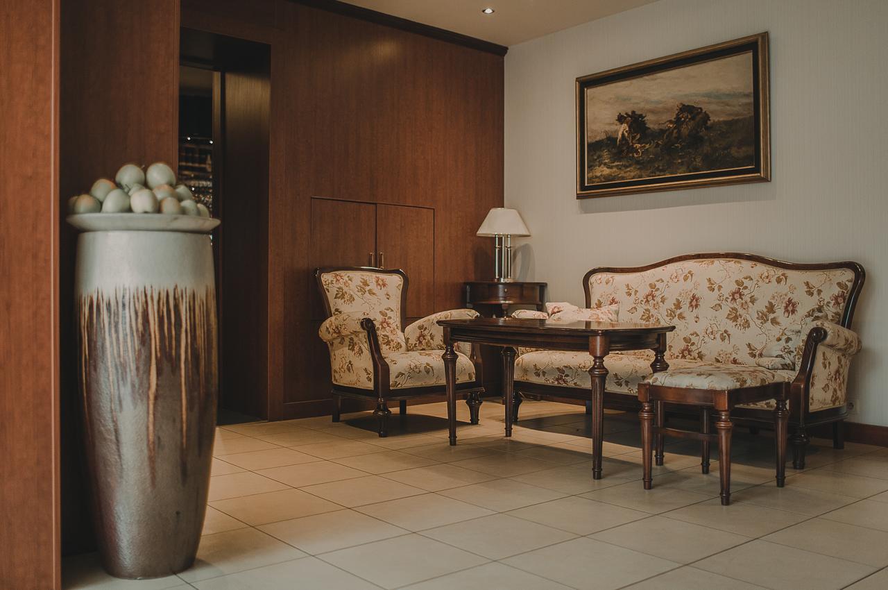 Hotel Restaurant Boss Miłosław Kültér fotó